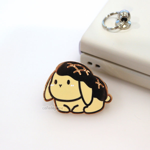 pineapple bunny enamel pin Café de Yume